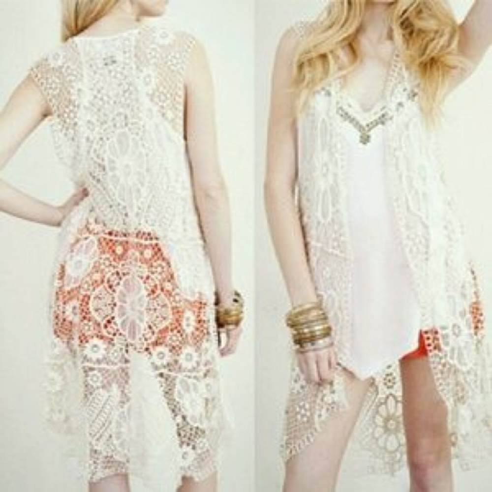 Francesca’s boho ivory lace duster NWT
